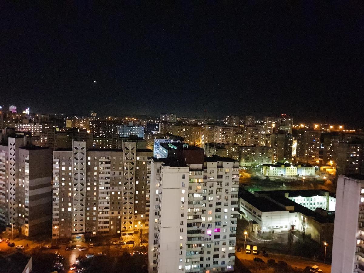 Шикарные Апартаменты 3 Минуты Пешком От М Позняки Kiev Exterior foto
